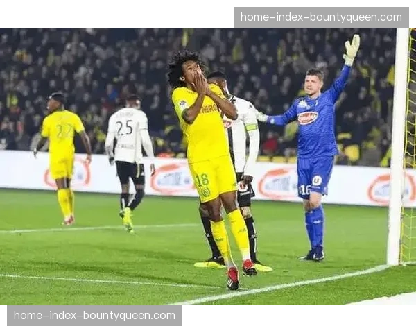 赛后述评：一场充斥着定位球与身体对抗的典型法甲中游对决